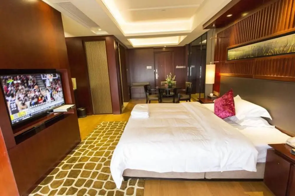 Гуанчжоу: Guangzhou Yiyuan Apartment