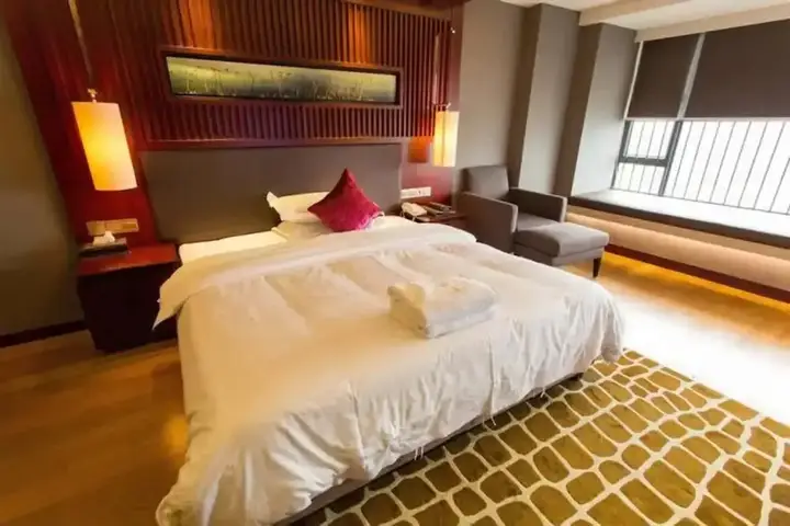Гуанчжоу: Guangzhou Yiyuan Apartment