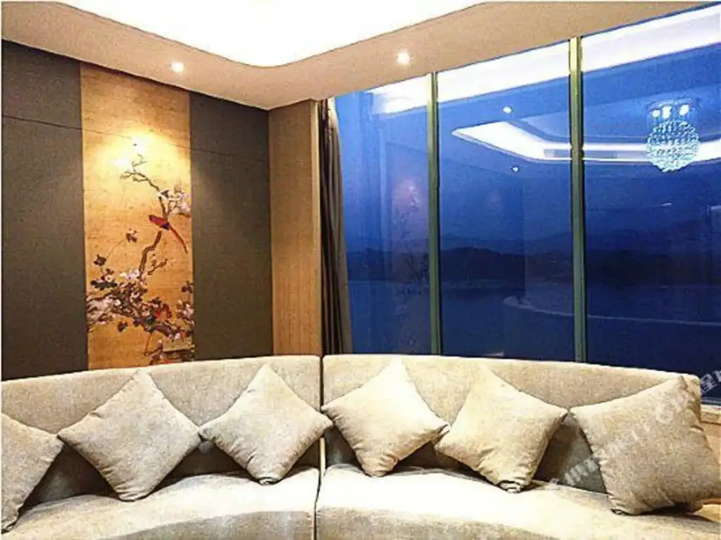 Цзюцзян: Jingshan Hotel