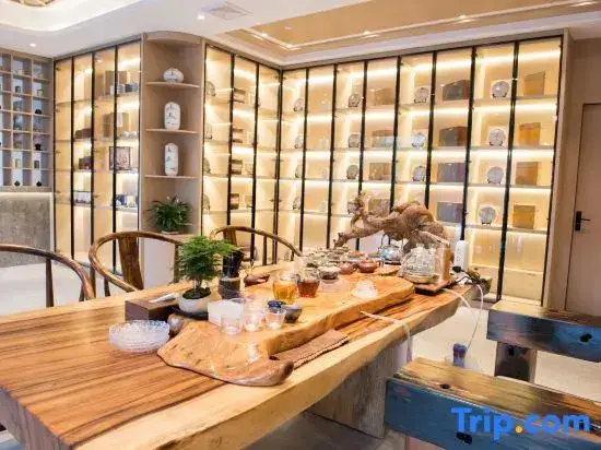 Чжуншань: Yating Bussiness Hotel