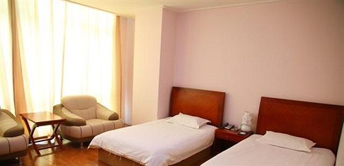 Даньдун: Dandong Puli Hotel