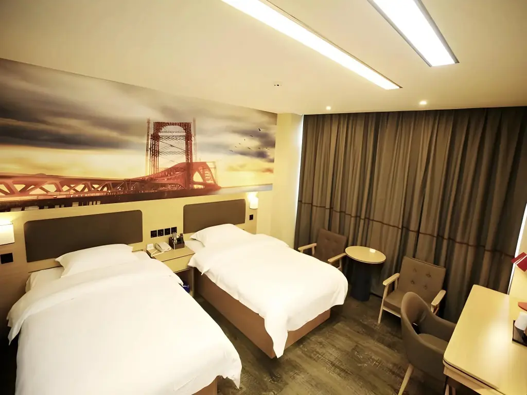 Гэцзю: Thank Inn Plus Hotel Yunnan Honghe Gejiu City Renmin Road
