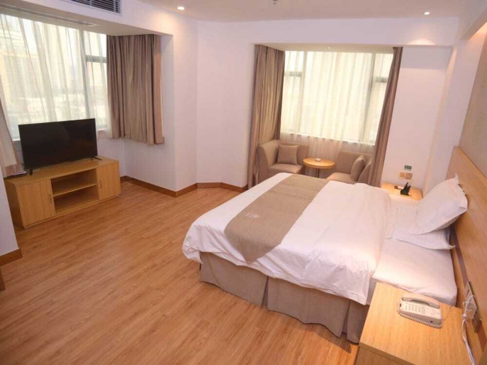 Чжуншань: GreenTree Inn Zhongshan West District Fuhua Road Hotel