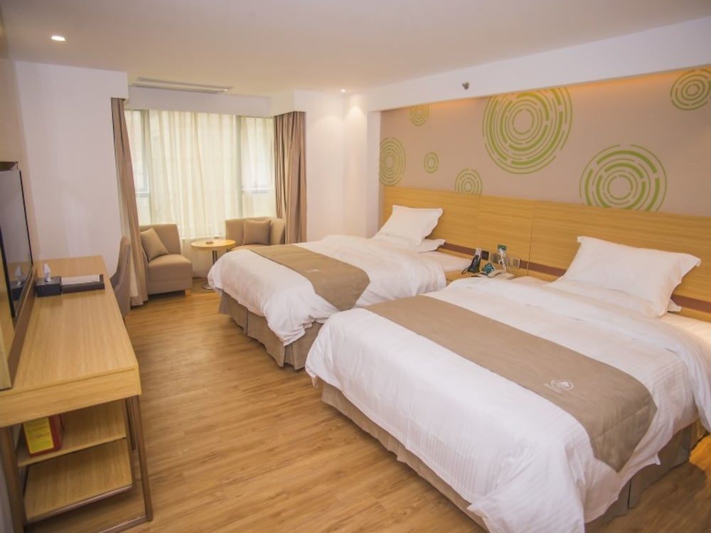 Чжуншань: GreenTree Inn Zhongshan West District Fuhua Road Hotel