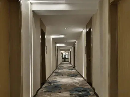 Цзюцзян: Jiujiang Happy 7 Days Hotel