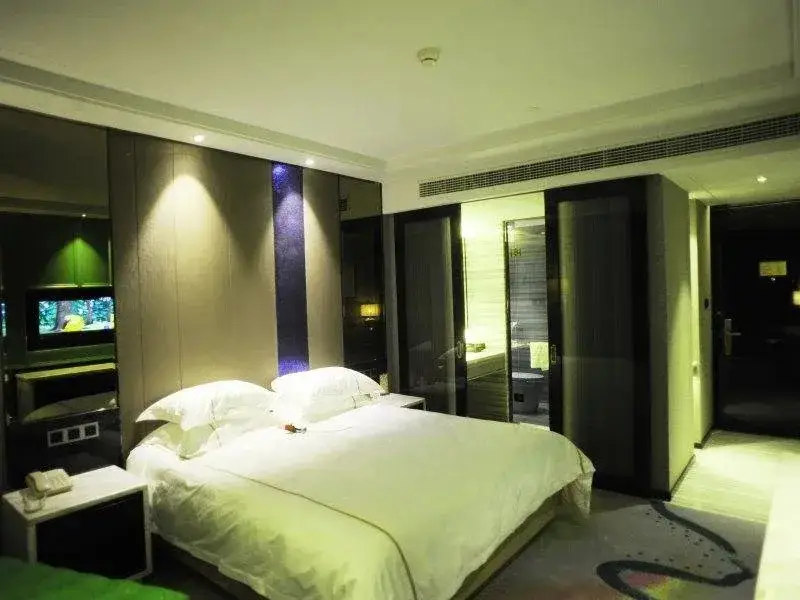 Цзюцзян: Joy Hotel