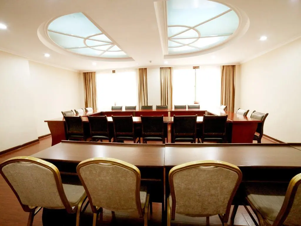Анькан: Thank Inn Chain Hotel Shanxi Ankang Xunyang Kuanghuayuan