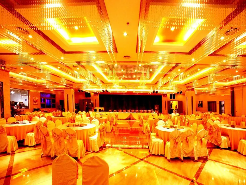 Анькан: Thank Inn Chain Hotel Shanxi Ankang Xunyang Kuanghuayuan