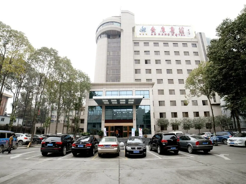 Анькан: Thank Inn Chain Hotel Shanxi Ankang Xunyang Kuanghuayuan