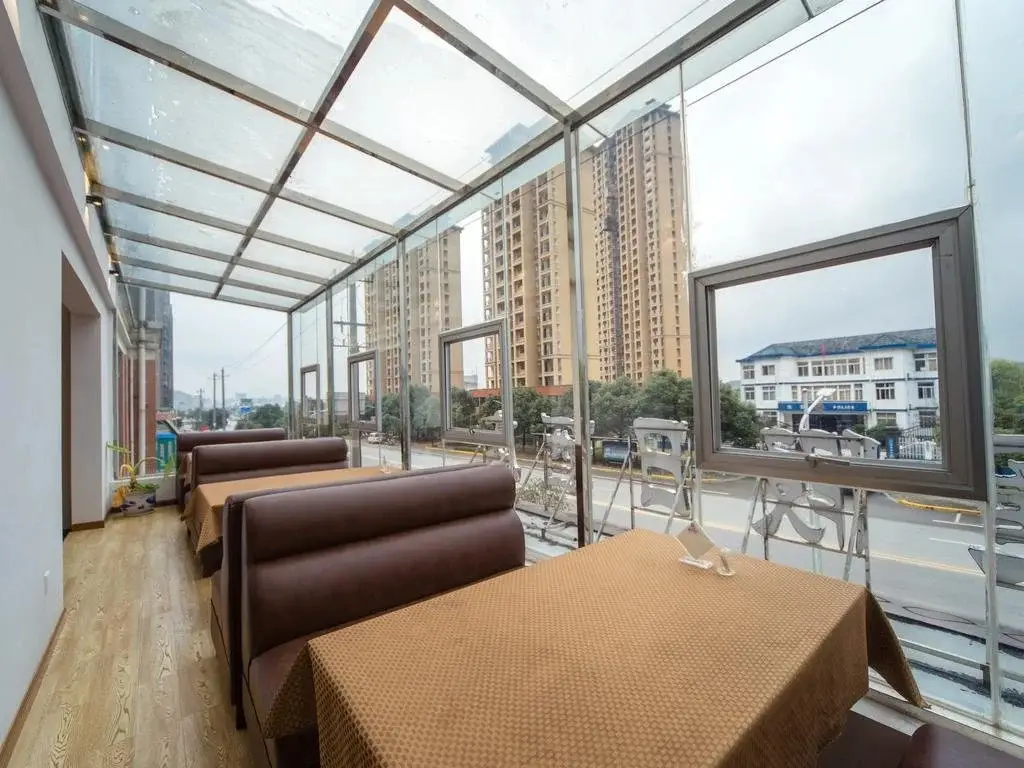 Цзюцзян: Jiujiang Jinhui Holiday Hotel