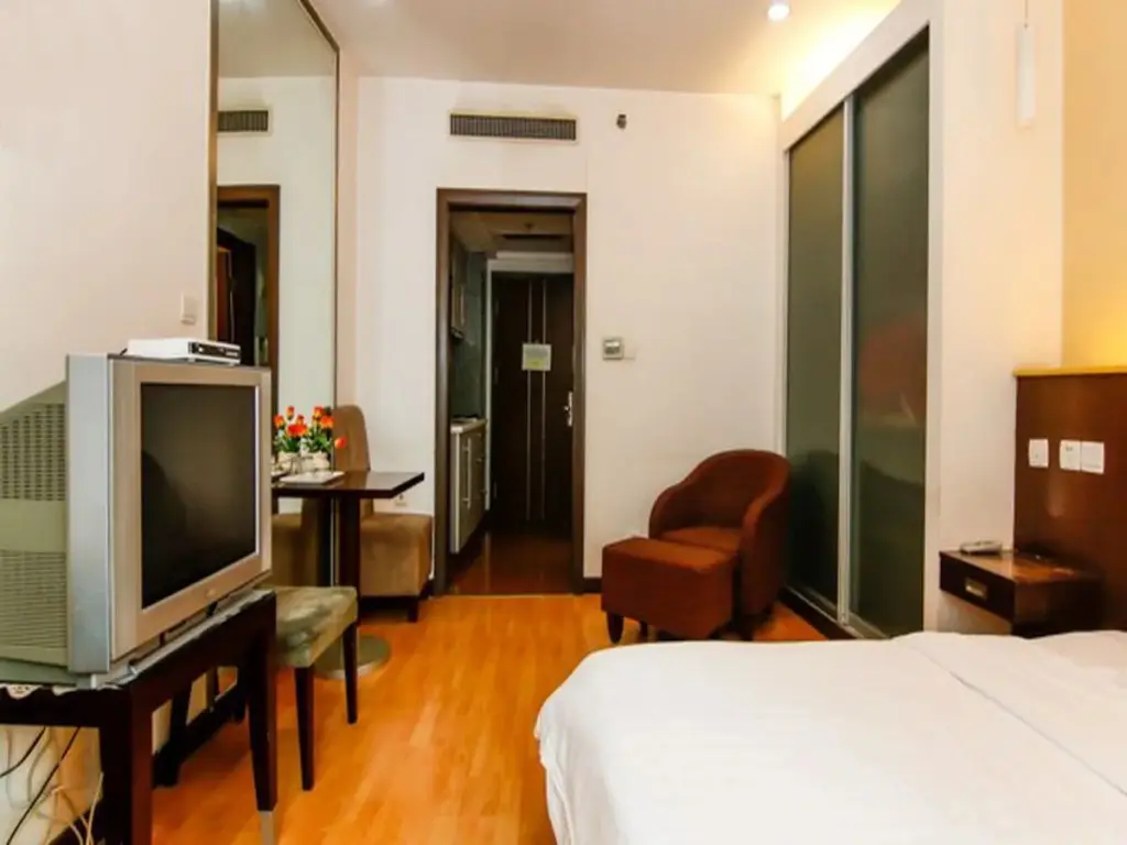 Шанхай: Apartment Hotel Shanghai New Space