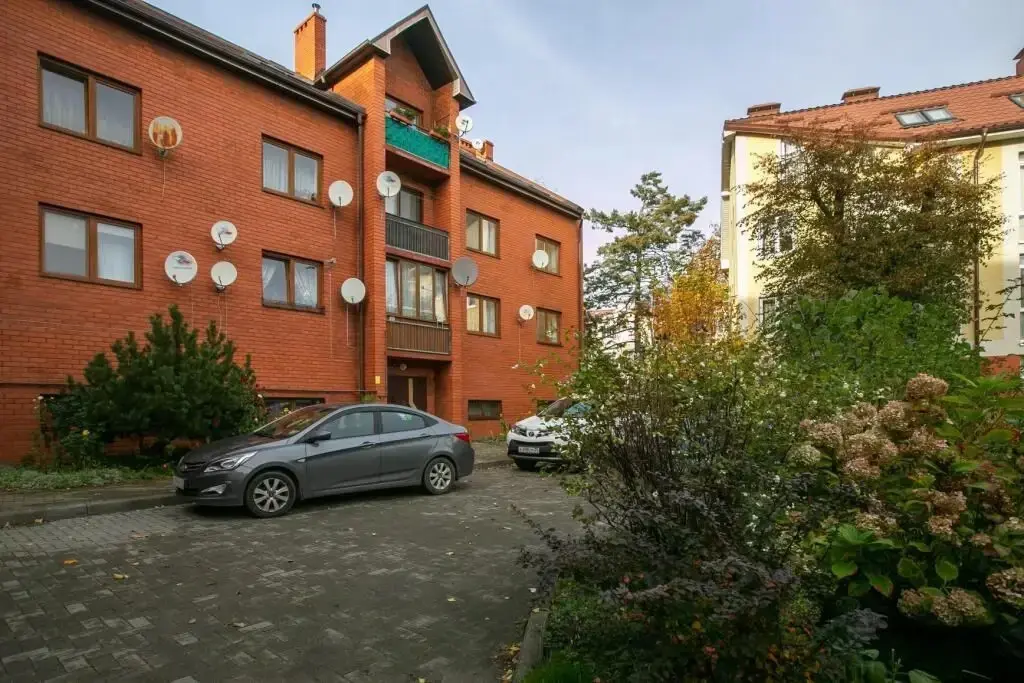 Пионерский: Apartment on Komsomolskaya