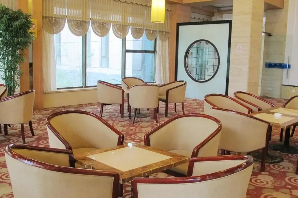 Ляньюньган: Dongyuan International Hotel