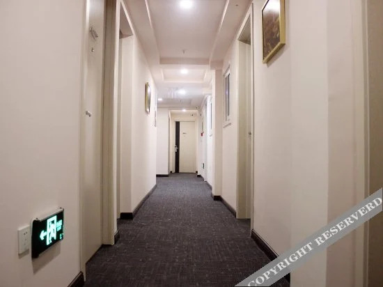 Шэньян: xinyisen Express Hotel Shenyang Tiexi