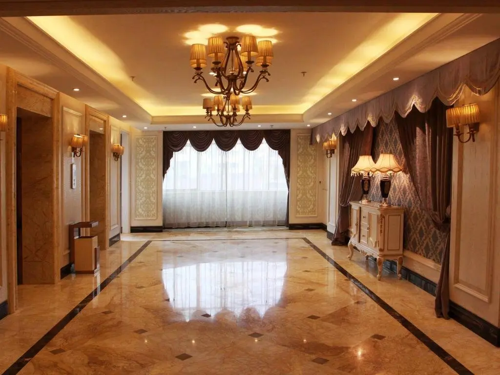 Юнкан: Four Seasons Fashion Hotel (Yongkang South Railway Station Xijinqiao Pedestrian Street)