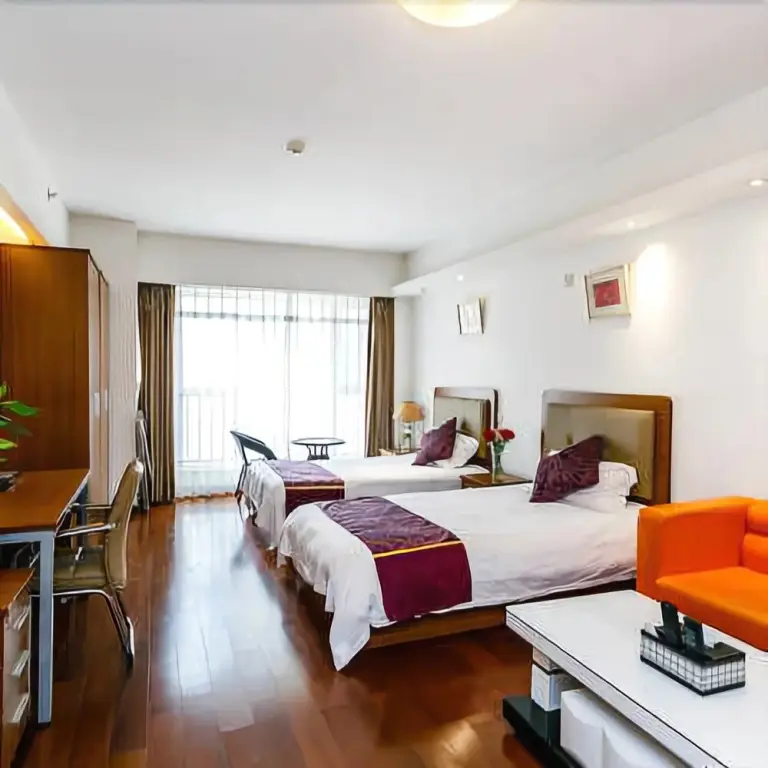 Циндао: Qingdao Haizhijie Holiday Hotel