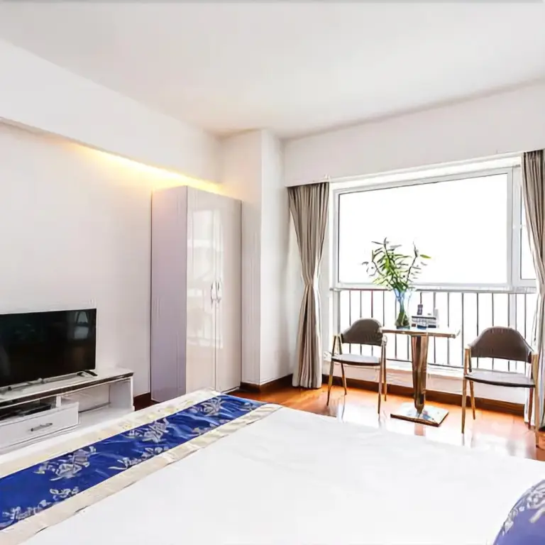 Циндао: Qingdao Haizhijie Holiday Hotel