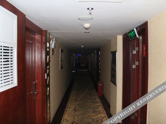 Эньши: Yaojiang Yulongwan Hotel