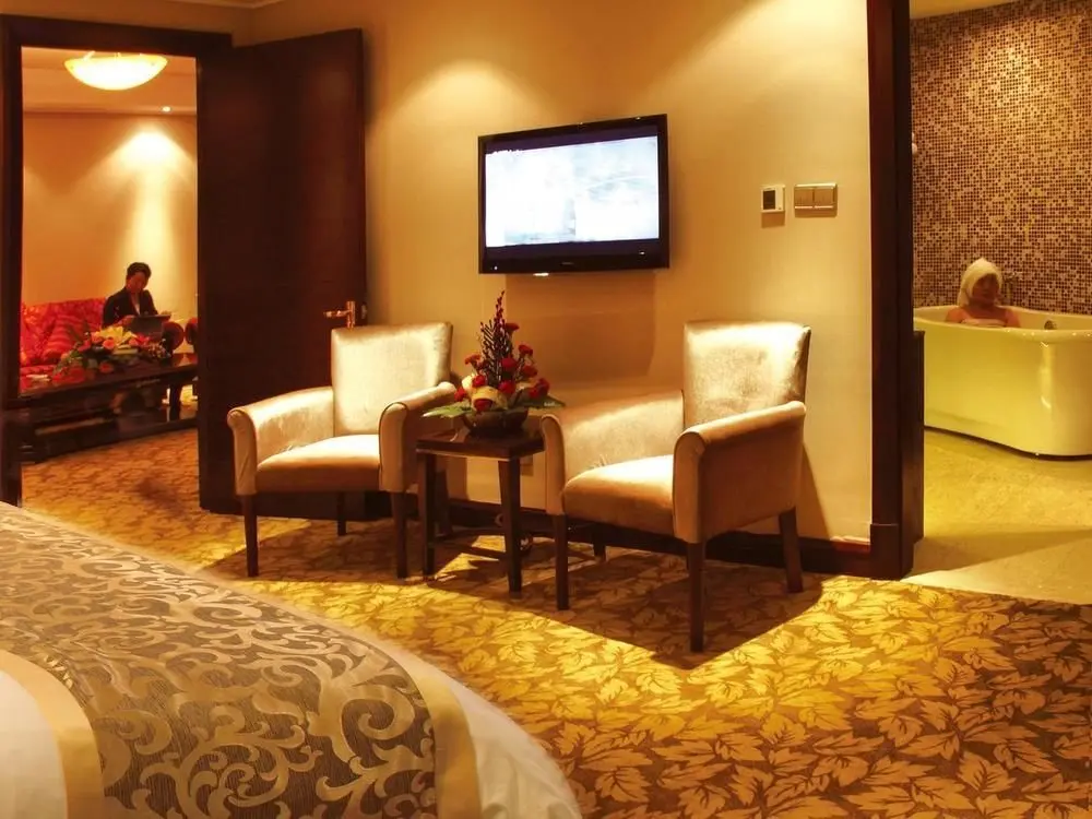 Джинченг: Pacific Hotel