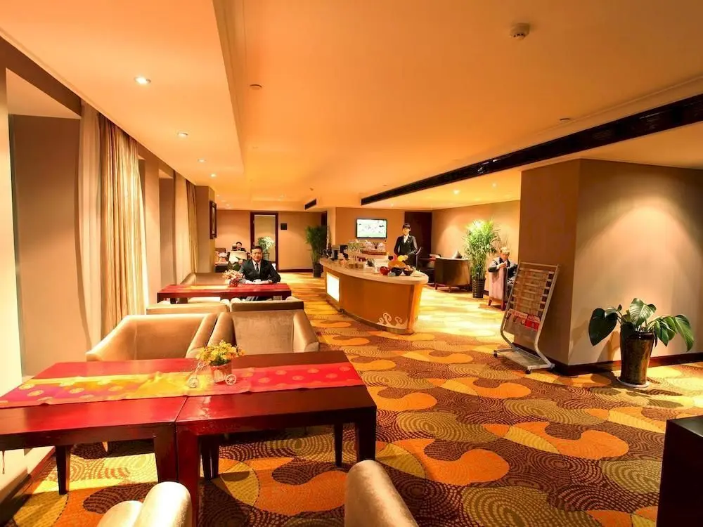 Джинченг: Pacific Hotel