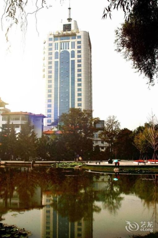 Джинченг: Pacific Hotel