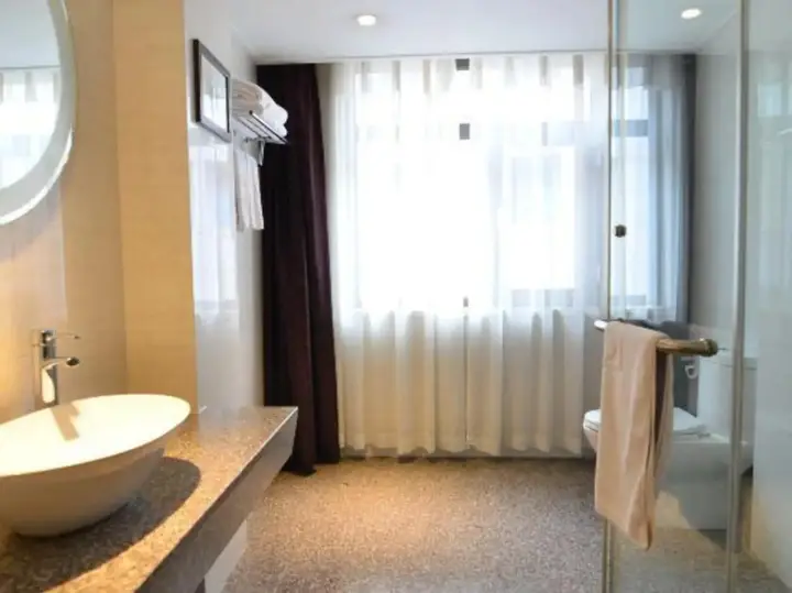Далянь: Jinyuwan Hotel