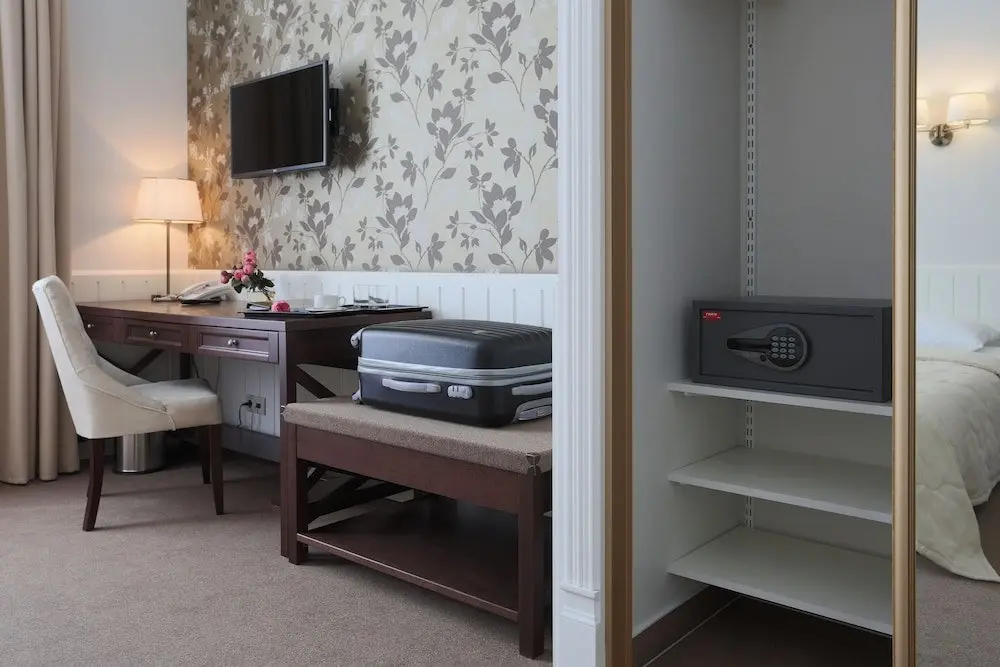 Пионерский: Florange Mini-Hotel