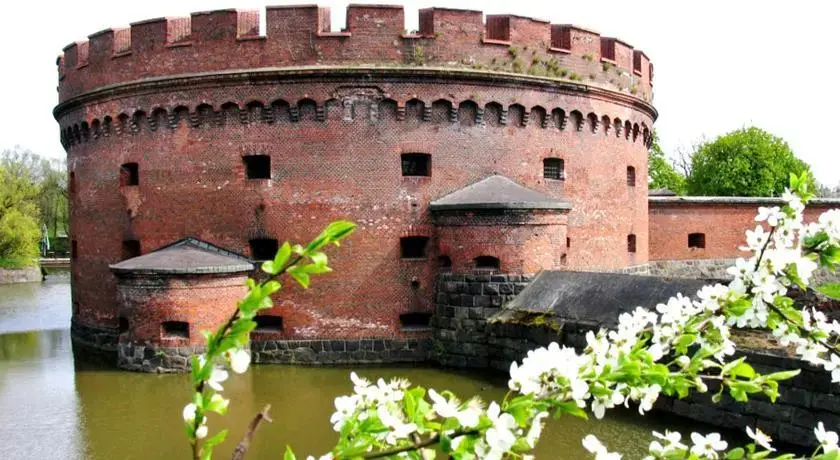 Калининград: Артиллерийская 63