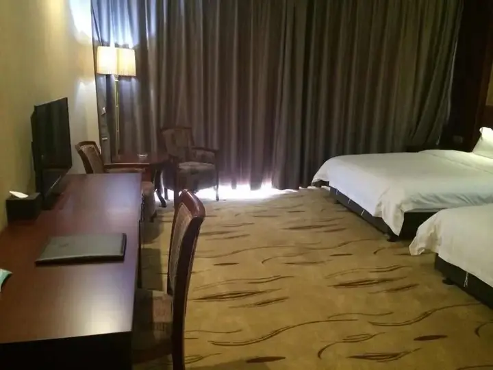 Шэньчжэнь: Shengshi Holiday Hotel