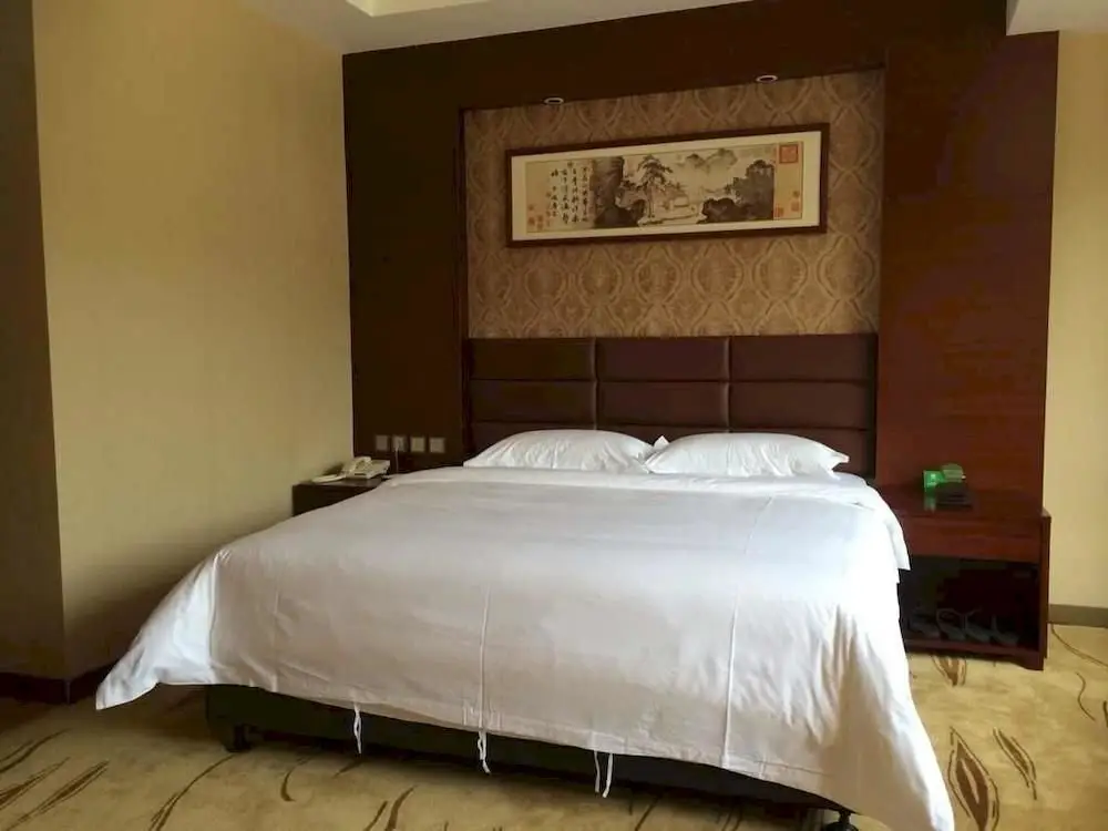 Шэньчжэнь: Shengshi Holiday Hotel
