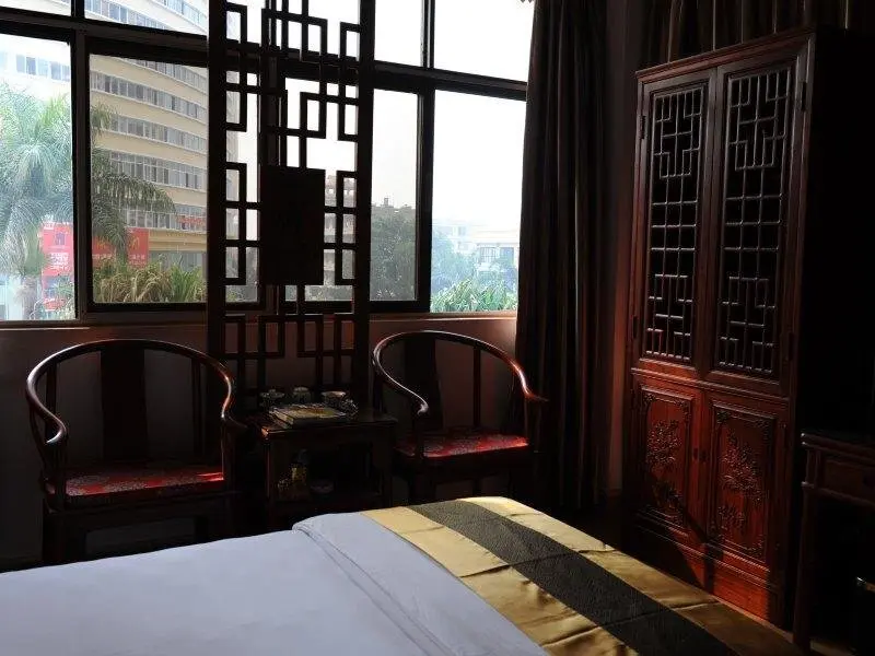 Дэхун: IU Hotel Ruili Nanmao Street