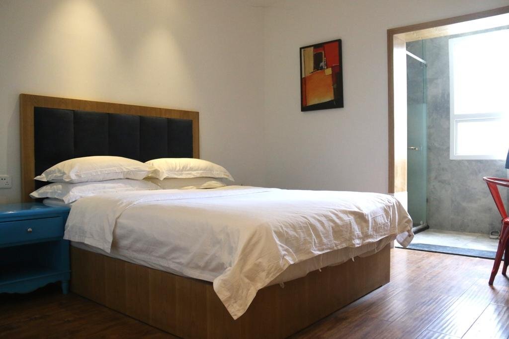 Яань: Ju Yuan Business Hotel