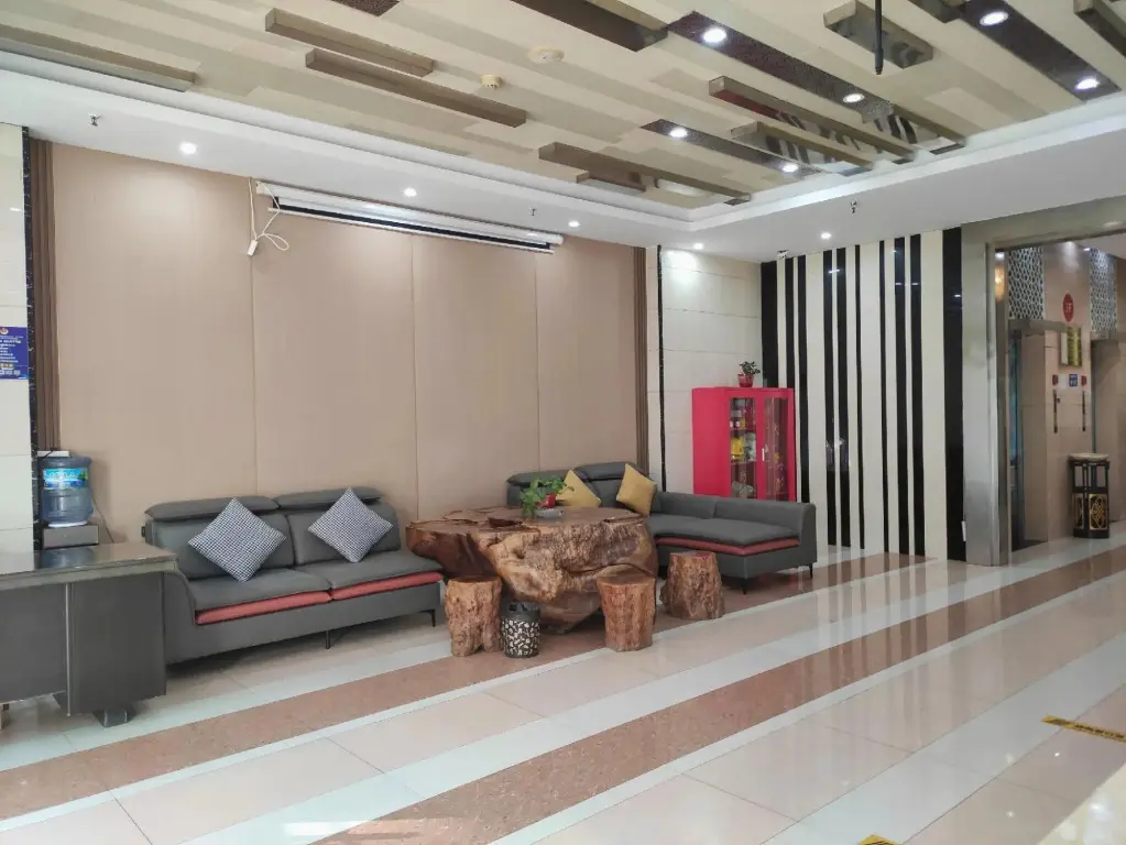 Хуанган: Pebble Motel (Pengtai Department Store Shopping Center)