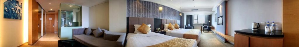 Ухань: Wuhan Zhuo Yue Holiday Hotel