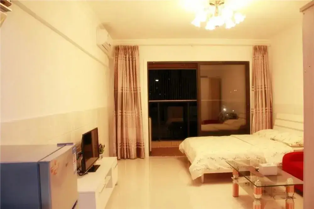 Шэньчжэнь: She & He Apartment - Caiwuwei Yuhedi Branch