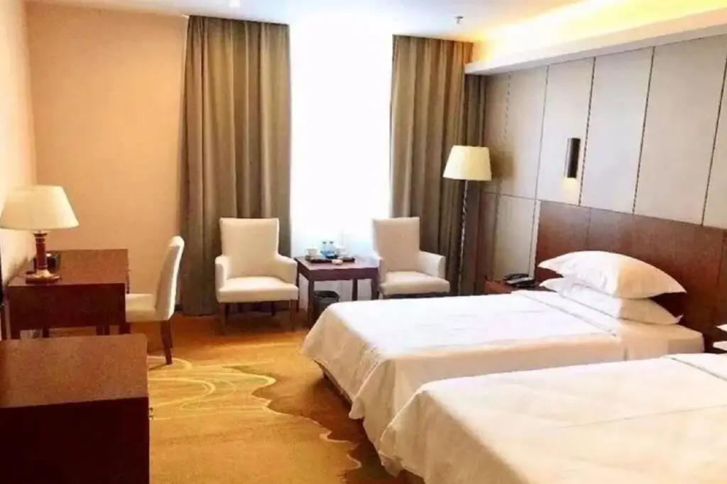 Xinhua Hotel — фото 1
