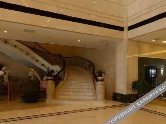Линьи: Tanzi Lake Hotel