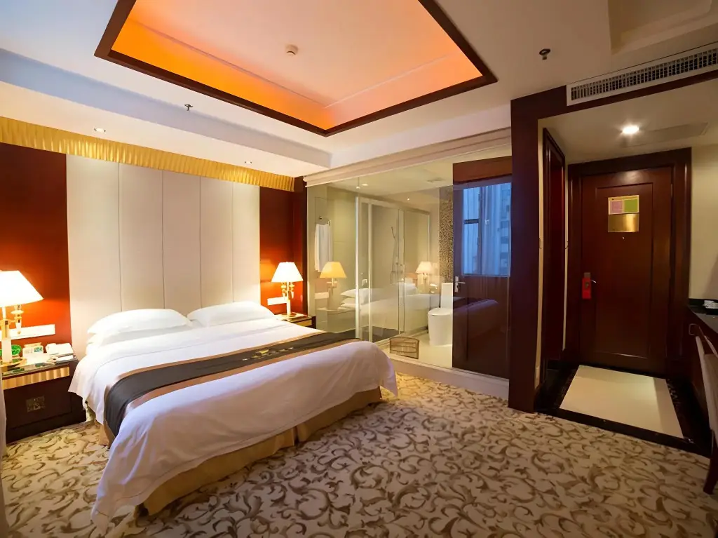 Yijian Holiday Hotel — фото 1