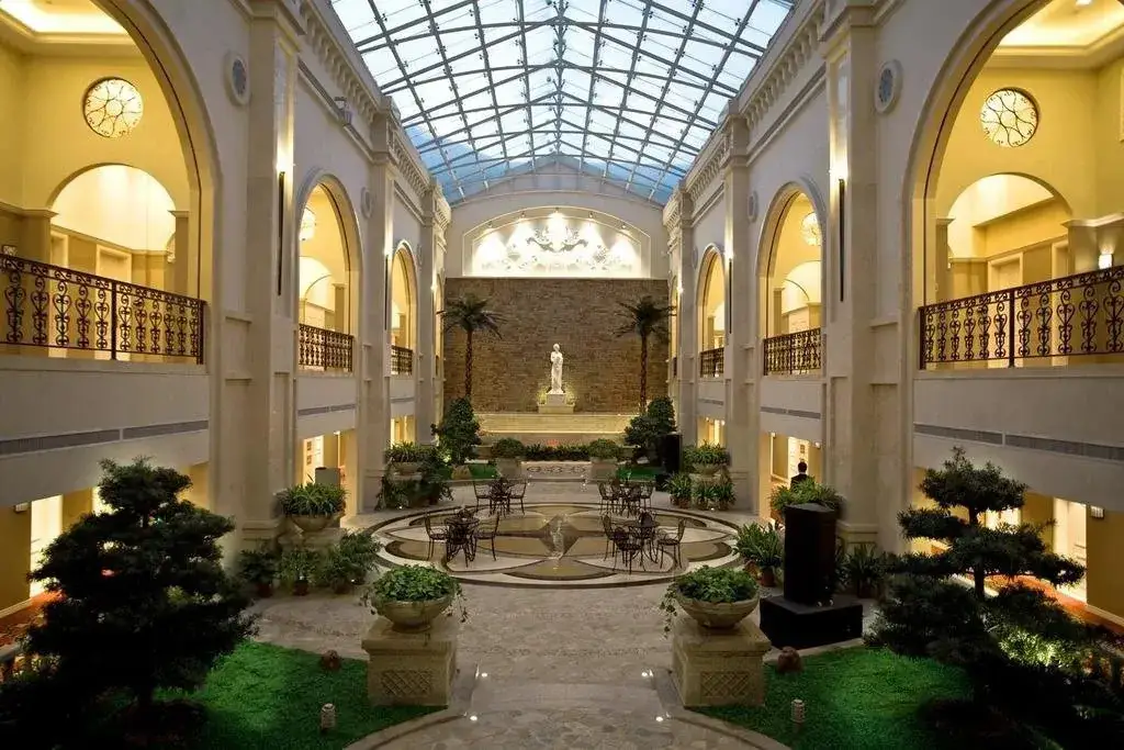 Zhongcheng Holiday Hotel — фото 1