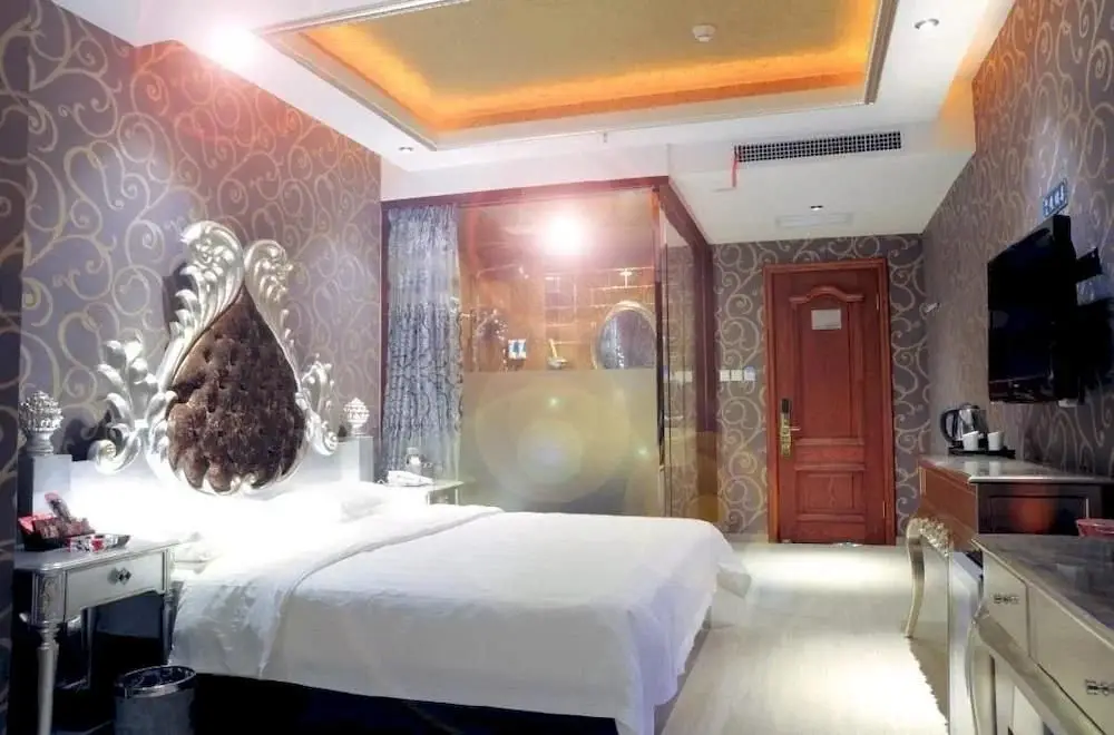 Харбин: Yiju Hotel (Harbin Central Street Subway Station)