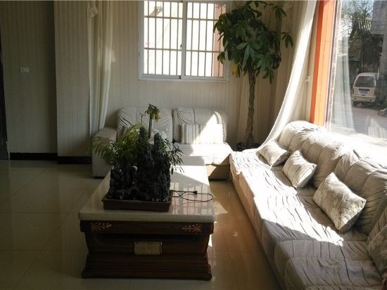 Юйси: Tonghe Express Hotel