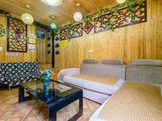 Цзясинь: Aunty Ji Inn