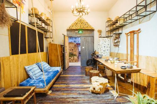 Дали: Dali Shiamu Inn