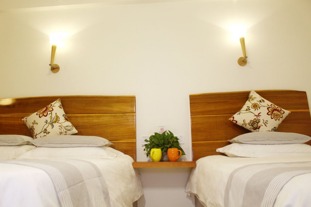 Санья: Sunny Sanya Destination Hotel Haitang Bay