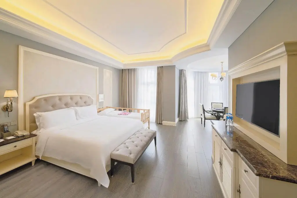 Хучжоу: Yin Run Jin Jiang Castle Hotel