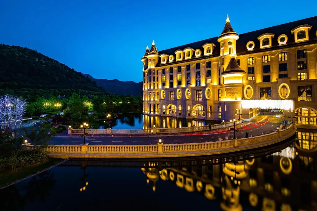 Хучжоу: Yin Run Jin Jiang Castle Hotel