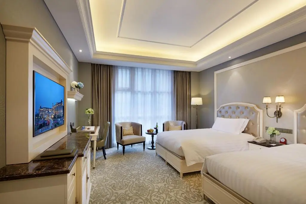 Хучжоу: Yin Run Jin Jiang Castle Hotel