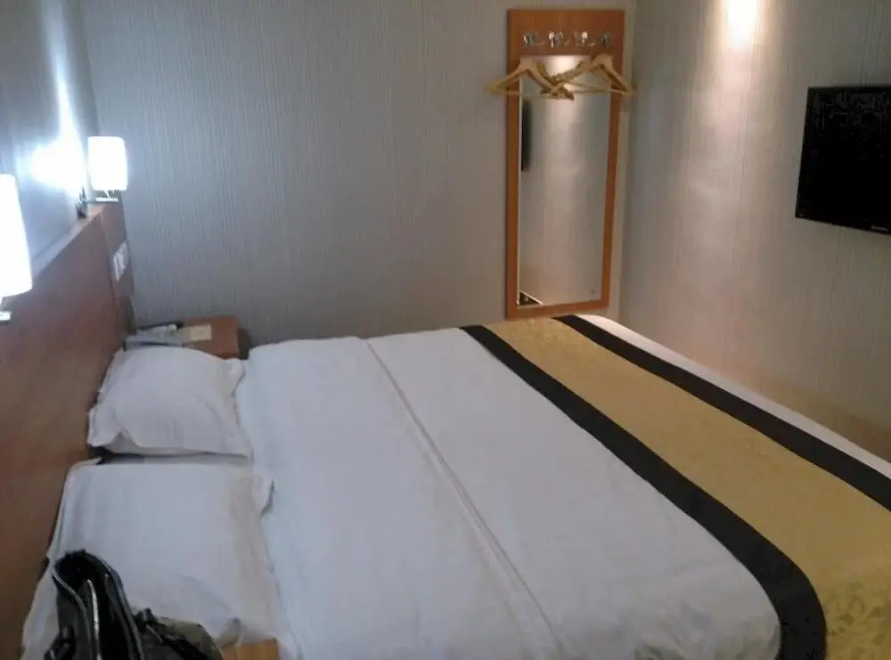 Баодин: Sanmu Fashion Hotel