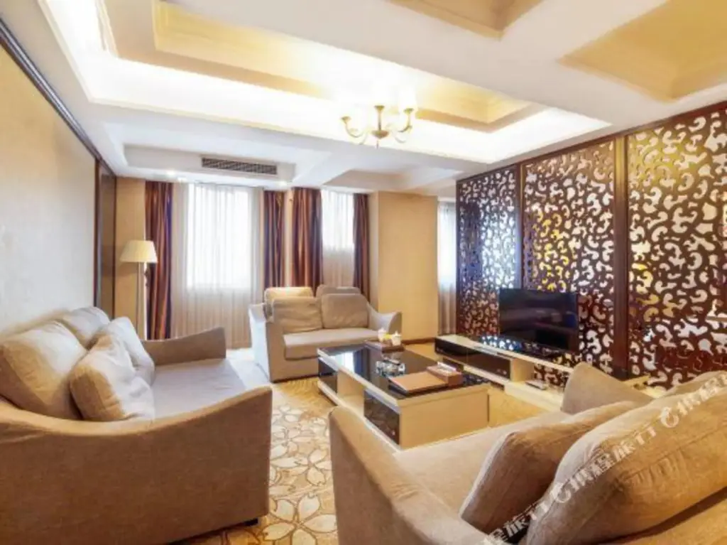 Чэнду: Pixian Milan Fashion Hotel