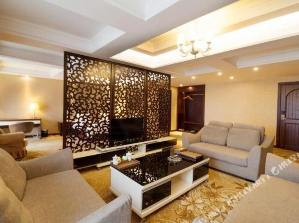 Чэнду: Pixian Milan Fashion Hotel